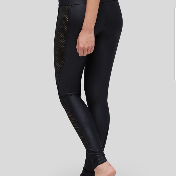 Activewear bundle - Picture 5 of 8